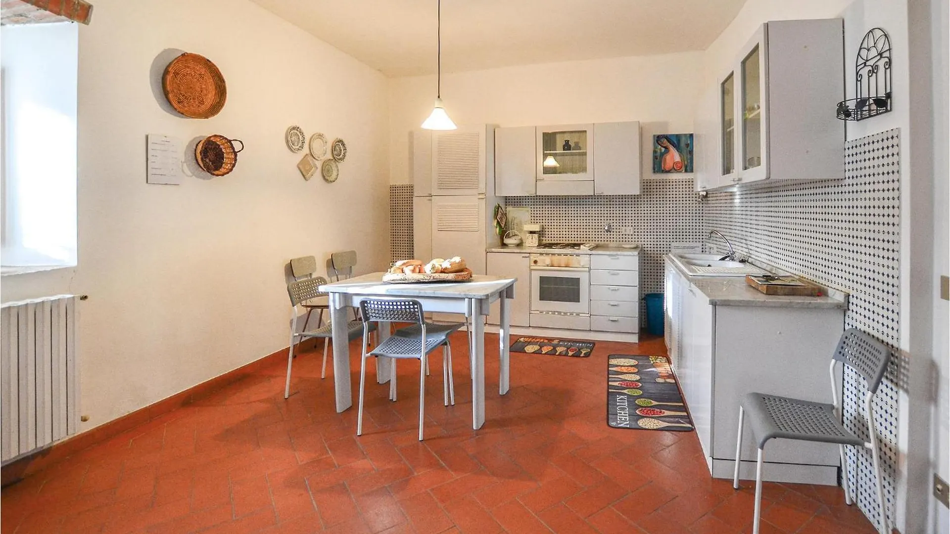 Cozy Apartment In Rignano Sullarno With Jacuzzi Rignano sullʼArno