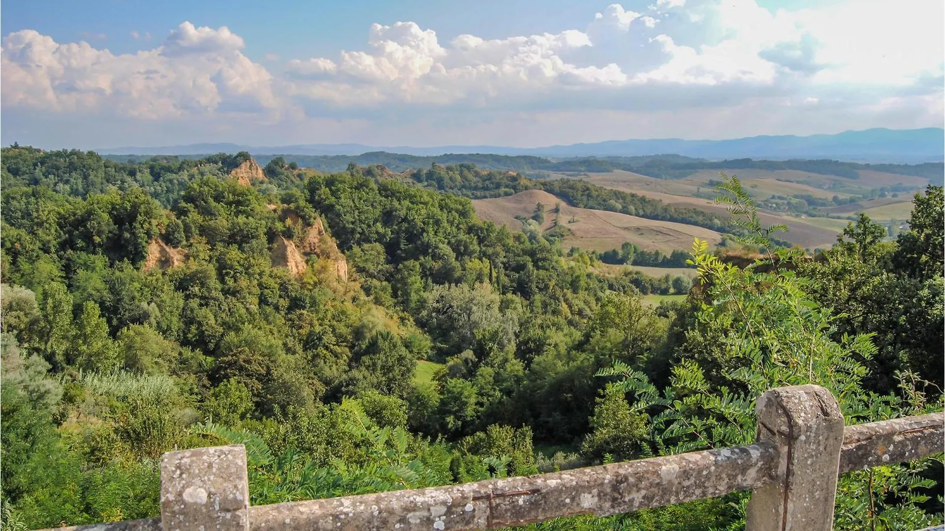 Cozy Apartment In Rignano Sullarno With Jacuzzi Rignano sullʼArno Ιταλία